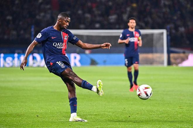 孔德超越朗格莱，成为巴萨队史出场第3多的法国球员（孔德超朗格莱，位列巴萨队史法国球员出场数第三）