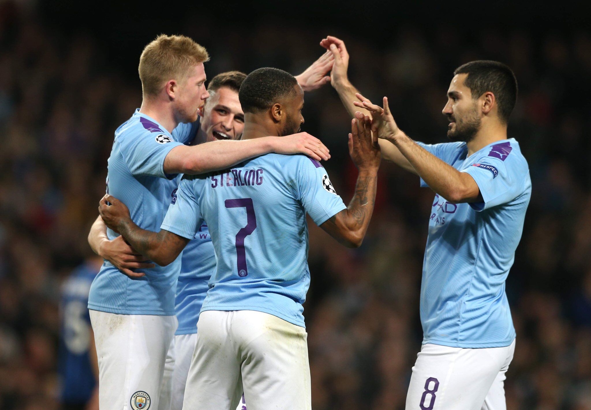 张伯霖：自己进几个球无所谓，只要球队能小组第一出线就行（张伯霖：个人进球不重要，球队小组头名出线才是关键）