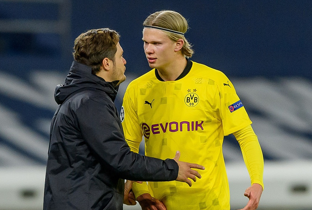 篮球火箭球队连续两场胜利庆祝（火箭队连赢两场后庆祝）