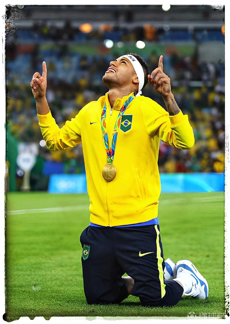 TA分析3-4-3阵型：从链式防守到战术万花筒，攻守易形的现代解法（3-4-3阵型深析：从链式防守到战术万花筒，攻守变换的当代解法）