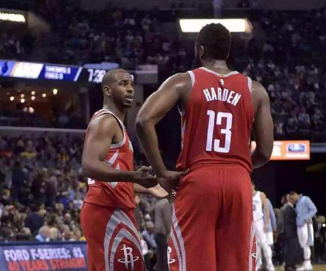 魔鬼赛程！阿森纳后面将陆续迎战桑德兰、热刺、拜仁、切尔西（阿森纳魔鬼连轴赛：先后对阵桑德兰、热刺、拜仁、切尔西）