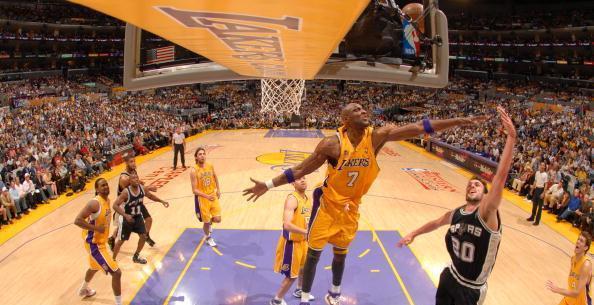 【头条】阿莱斯·奥帕特尔尼主场登顶环球马术冠军赛布拉格季后赛1.45米争时赛（【头条】阿莱斯·奥帕特尔尼主场加冕，夺得环球马术冠军赛布拉格季后赛1.45米计时赛冠军）