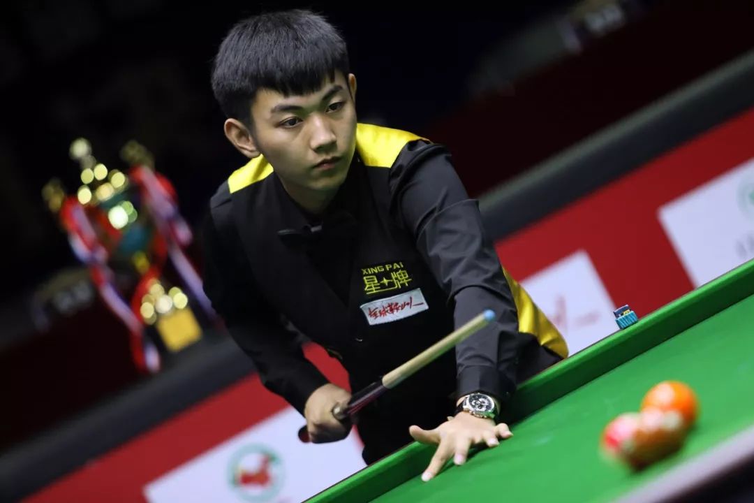 而透明与公 而透明与公